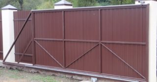Купить откатные ворота из профнастила Печора, цена от 1733 руб.
