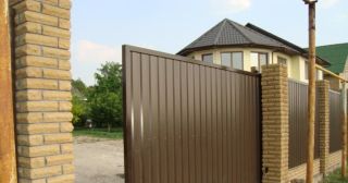 Купить откатные ворота из профнастила Печора, цена от 1733 руб.